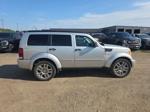 Used 2011 Dodge Nitro Heat w/ Popular Equipment Group AWD/4WD image 8