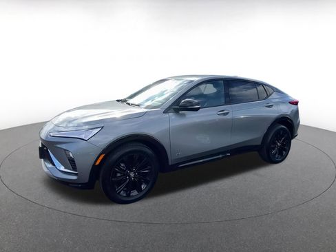 Used 2025 Buick Envista Sport Touring image 8