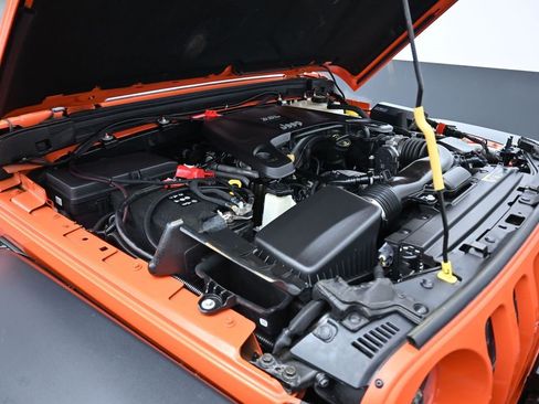 Used 2019 Jeep Wrangler Unlimited Sport S image 40