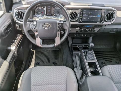 Used 2023 Toyota Tacoma SR5 RWD image 18