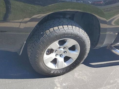 Used 2019 RAM 1500 Big Horn AWD/4WD image 5