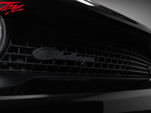 Used 2021 Dodge Challenger R/T Scat Pack RWD image 10