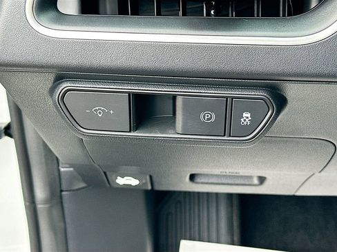 New 2025 Kia K4 LXS image 10