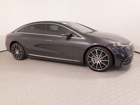 Used 2023 Mercedes-Benz EQS 580 4MATIC Sedan image 9