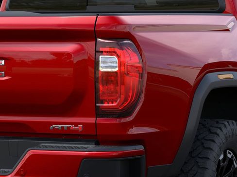 New 2026 GMC Canyon AT4 AWD/4WD image 11