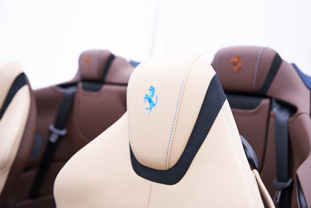 Used 2025 Ferrari Roma Spider RWD image 60