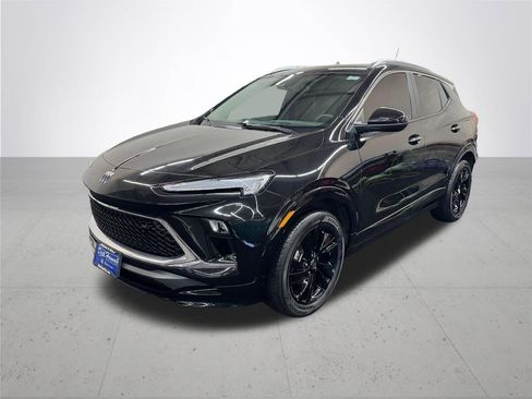 Used 2024 Buick Encore GX Sport Touring FWD image 4