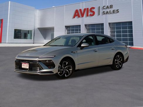 Used 2025 Hyundai Sonata SEL FWD image 1