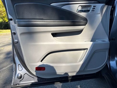 Used 2022 Honda Pilot EX-L image 10