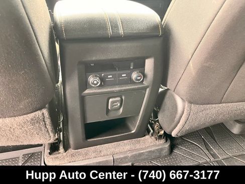 Used 2020 Chevrolet Traverse LT AWD/4WD image 10