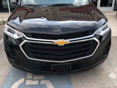 Used 2020 Chevrolet Traverse LS image 6