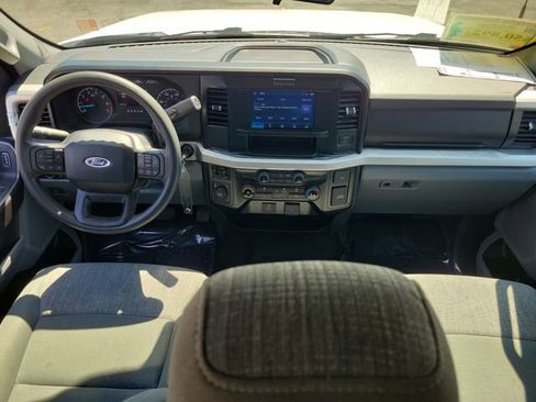 Certified 2025 Ford F250 XLT AWD/4WD image 12