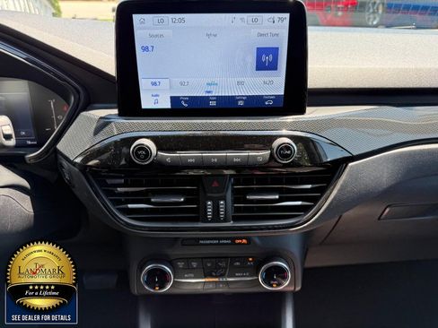 Used 2025 Ford Escape ST-Line AWD/4WD image 17