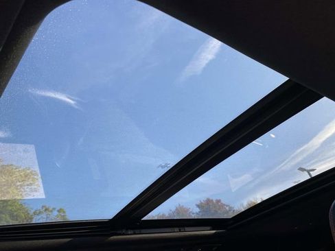 Used 2021 Ford Expedition Limited image 8