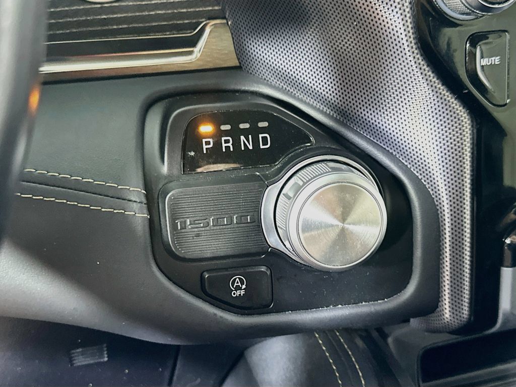 Used 2020 RAM 1500 Limited RWD image 33