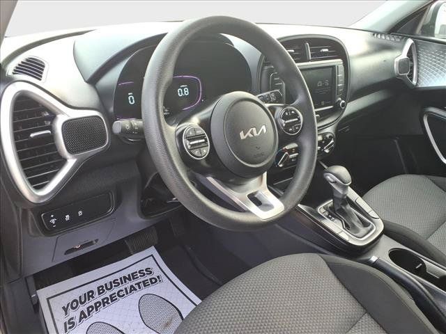 Used 2024 Kia Soul LX w/ Option Group 015 FWD image 38