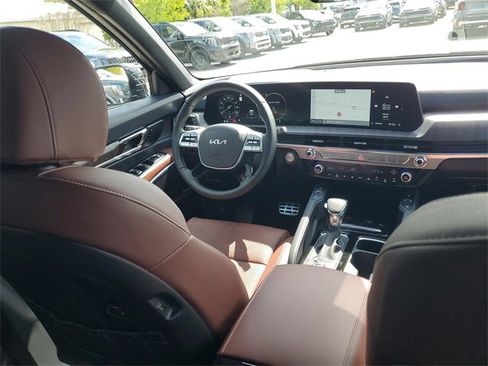 New 2025 Kia Telluride SX w/ SX Captain's Chair Package image 17
