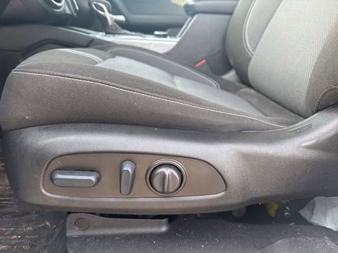 Used 2023 Chevrolet Blazer LT image 13