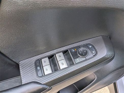 Used 2022 Mitsubishi Outlander SE image 13