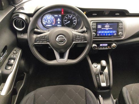 Used 2018 Nissan Kicks SV w/ Exterior Electronics Package FWD image 22