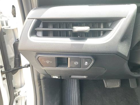 Used 2025 Kia K4 FWD image 21