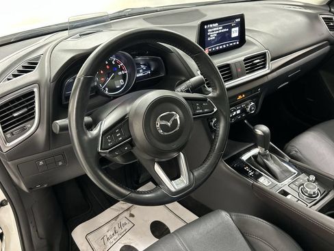 Used 2017 MAZDA MAZDA3 Grand Touring FWD image 4