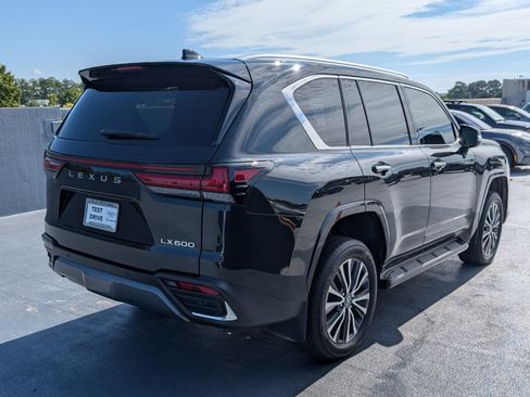 Used 2026 Lexus LX 600 4WD w/ Interior Upgrade Package image 5