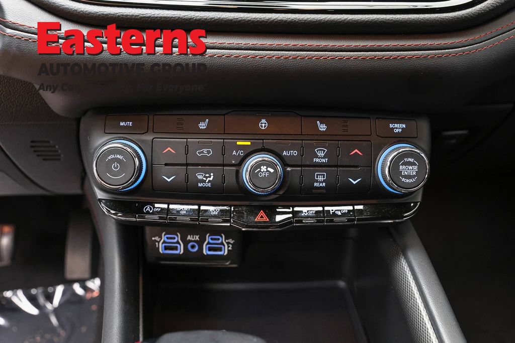 Used 2025 Dodge Durango GT RWD image 21