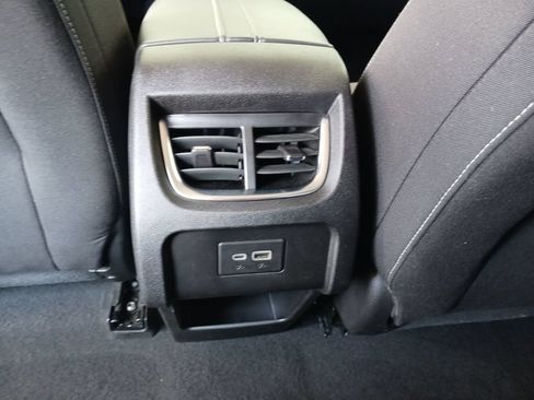 Used 2025 Chevrolet Blazer LT AWD/4WD image 22