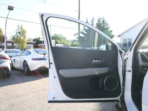 Used 2019 Honda HR-V EX image 26