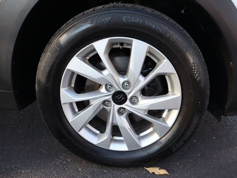 Used 2019 Hyundai Tucson SE image 44