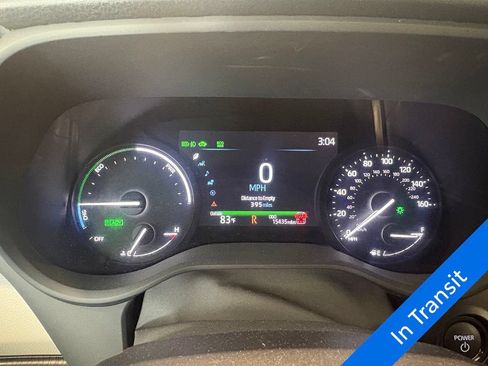 Used 2025 Toyota Sienna XLE AWD/4WD image 1