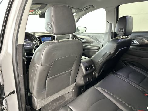 Used 2018 GMC Terrain SLT w/ Preferred Package image 28