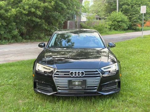 Used 2017 Audi A4 2.0T Premium Plus w/ Premium Plus Package AWD/4WD image 2