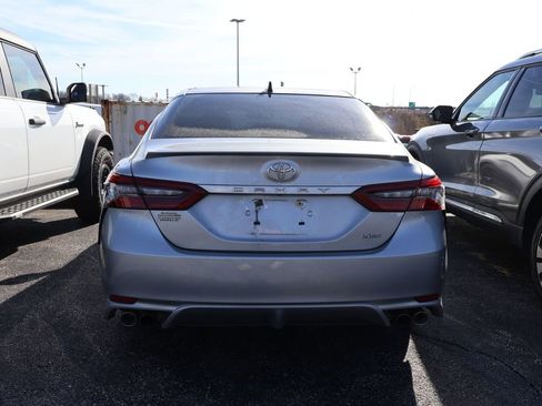 Used 2021 Toyota Camry XSE image 11
