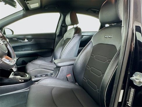 Used 2020 Kia Forte GT-Line image 11
