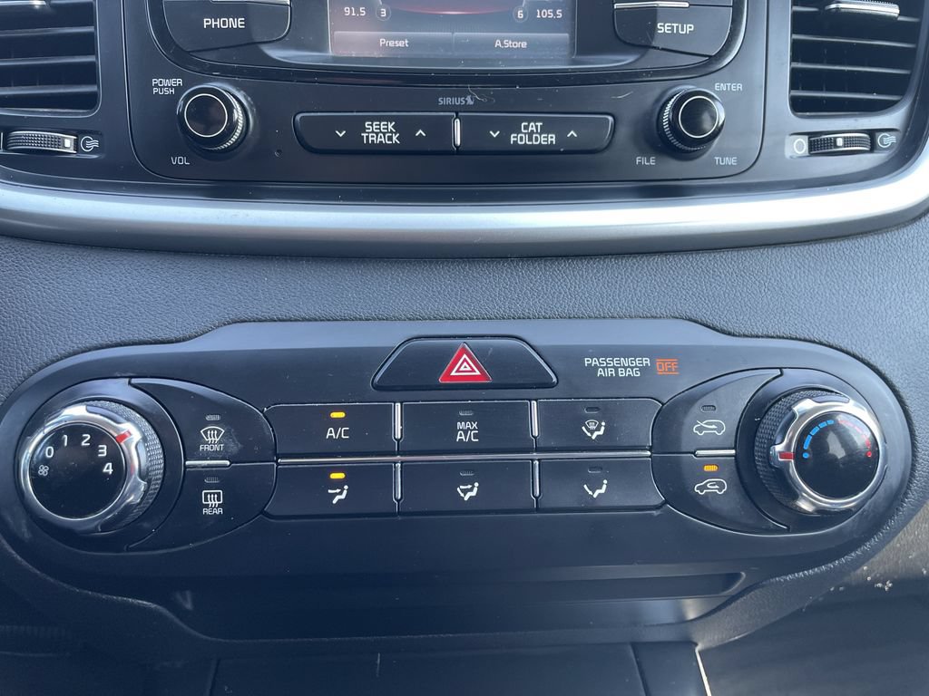 Used 2017 Kia Sorento AWD image 34
