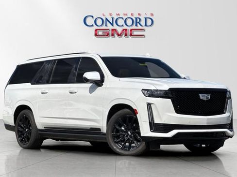 Used 2022 Cadillac Escalade ESV Sport w/ Touring Package AWD/4WD image 1