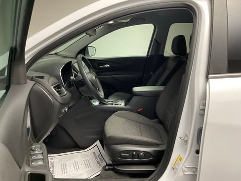 Certified 2024 Chevrolet Equinox LT FWD image 13