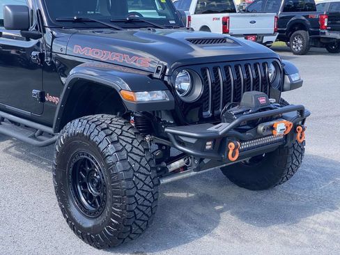 Used 2023 Jeep Gladiator Mojave w/ Cold Weather Group AWD/4WD image 36