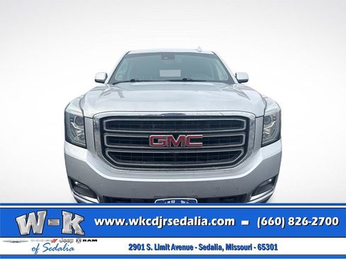 Used 2018 GMC Yukon XL SLT w/ Open Road Package AWD/4WD image 9