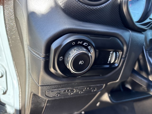Used 2026 Jeep Wrangler Unlimited Rubicon AWD/4WD image 21