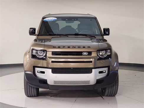 Used 2024 Land Rover Defender 110 S image 9