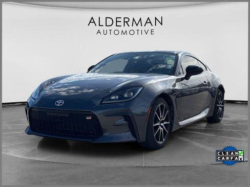 Used 2023 Toyota GR86 RWD image 1