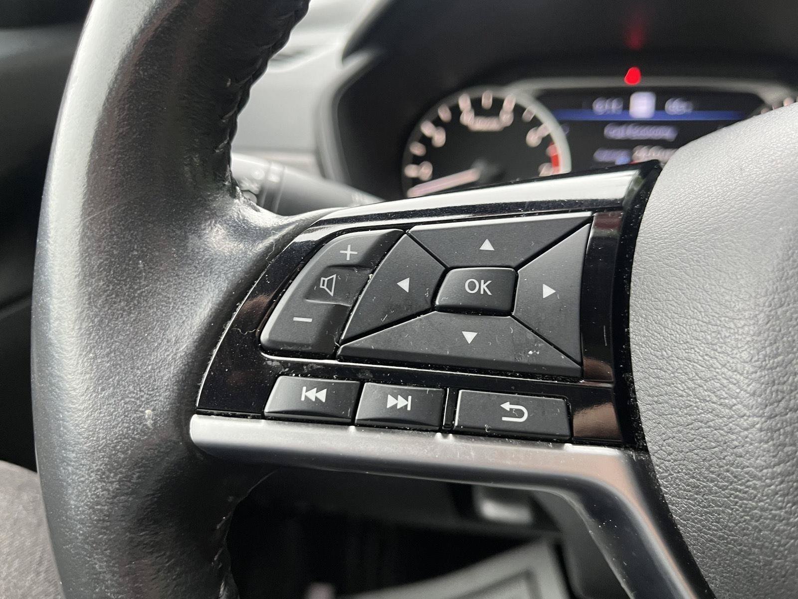 Used 2023 Nissan Altima 2.5 SV w/ SV Premium Package AWD/4WD image 29