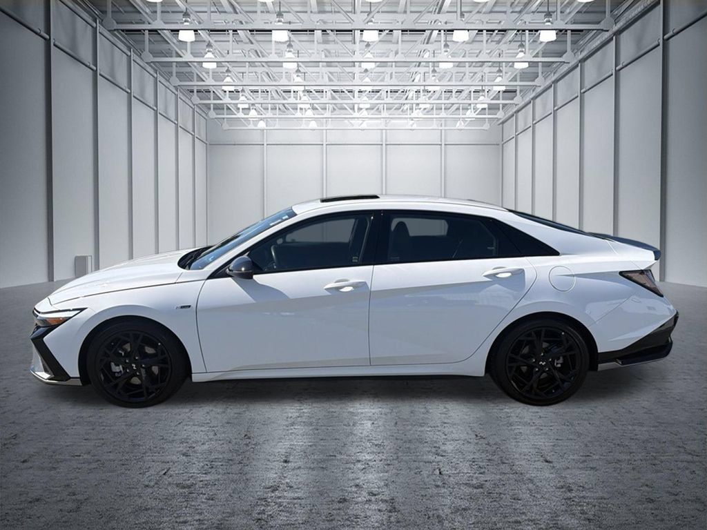 Used 2025 Hyundai Elantra N Line FWD image 2