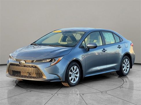 Used 2021 Toyota Corolla LE image 2