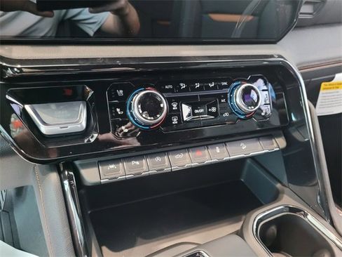 New 2026 GMC Sierra 1500 AT4 w/ AT4 Premium Package image 27