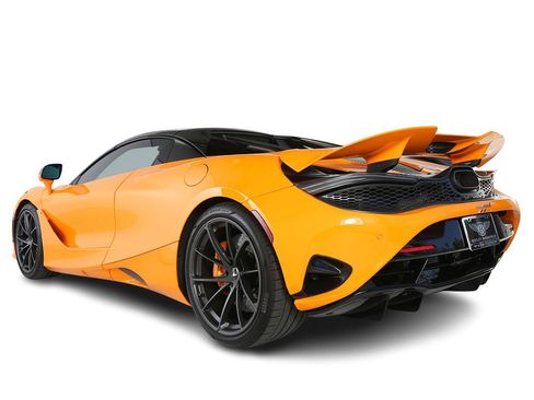 Used 2025 McLaren 750S Spider RWD image 3