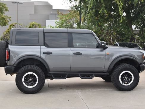 Used 2023 Ford Bronco Badlands AWD/4WD image 6